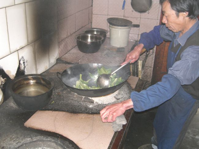  2006:09:09 06:47:00   Kitchen in Szechuan Resturant at Bird Island - photo 08.jpg